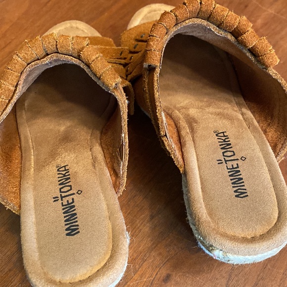 Minnetonka Fringe Wedge Heels - Picture 5 of 7